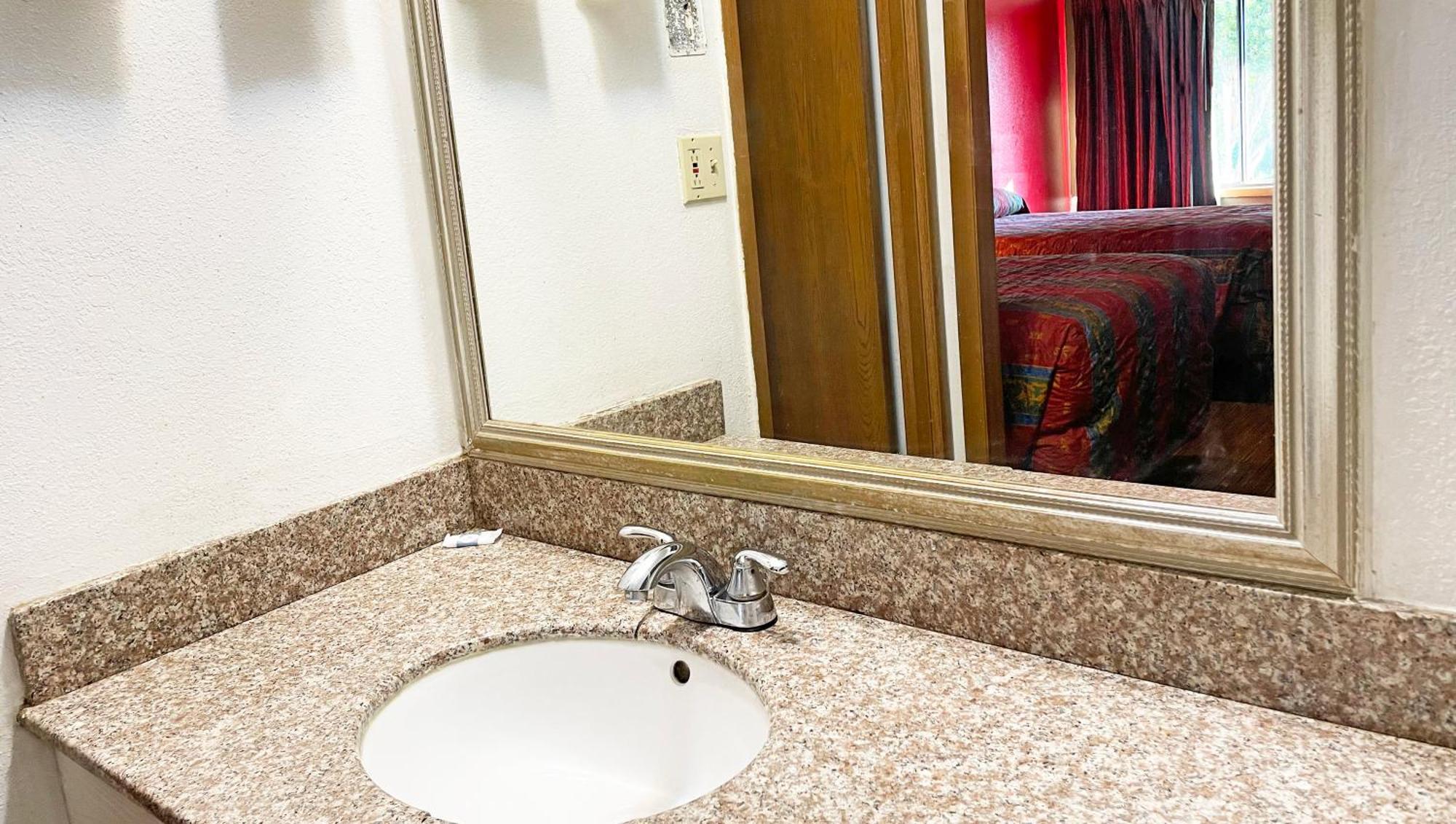 Express Inn Thomson Extérieur photo